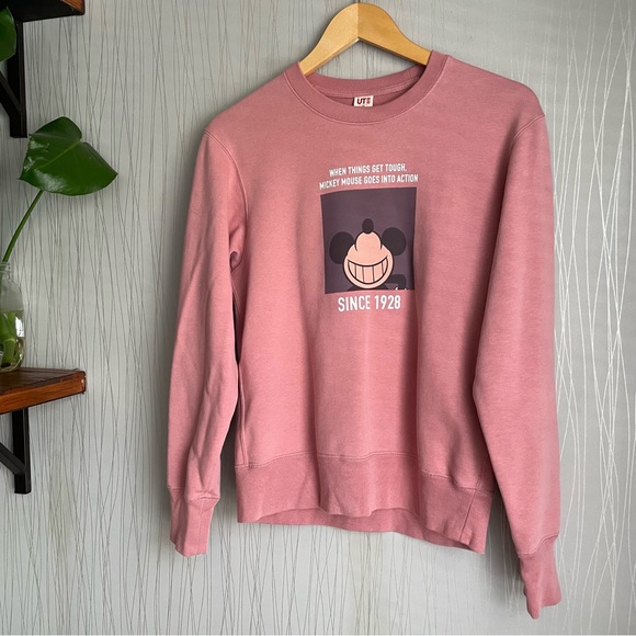 UT Uniqlo Disney Sweatshirt Pullover Mickey Mouse Peach Sweater Women’s Size XS - Picture 2 of 7